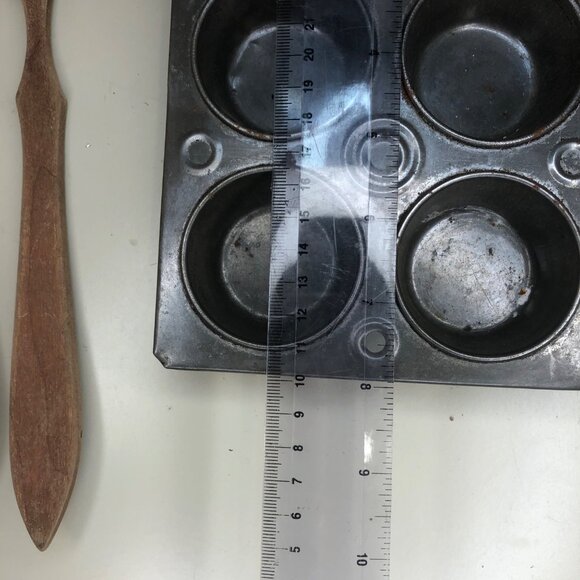 Antique Rusty Crusty Kitchen Decor - Picture 8 of 11